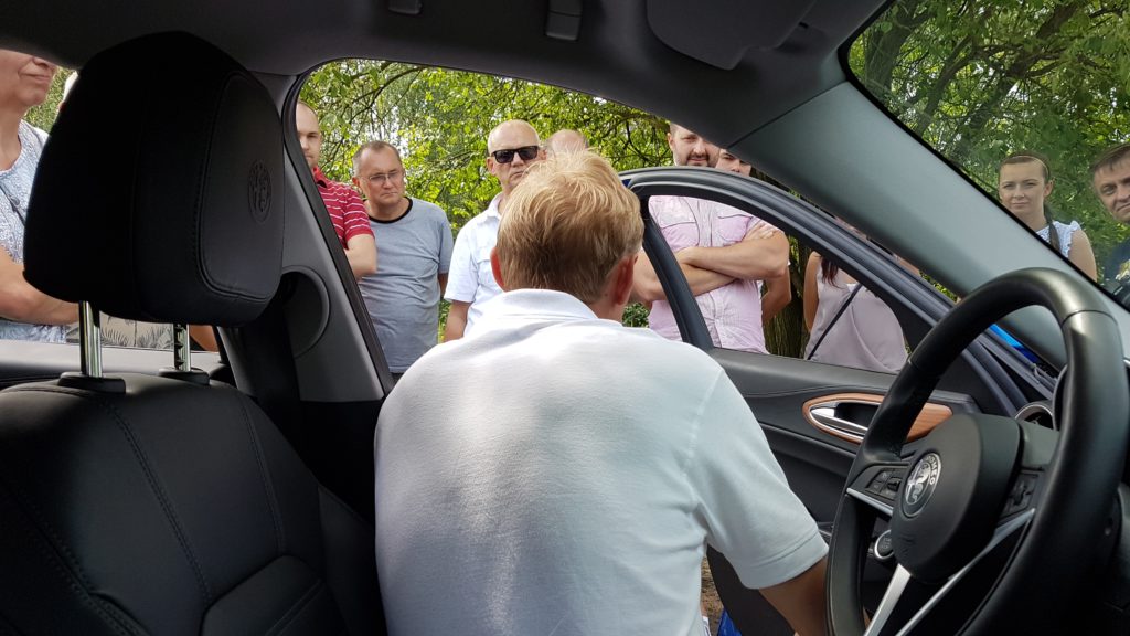 Szkolenie flotowe prowadzimy na wszystkich pojazdach niezależnie od napędu pojazdu